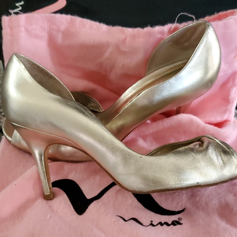 Evening pumps